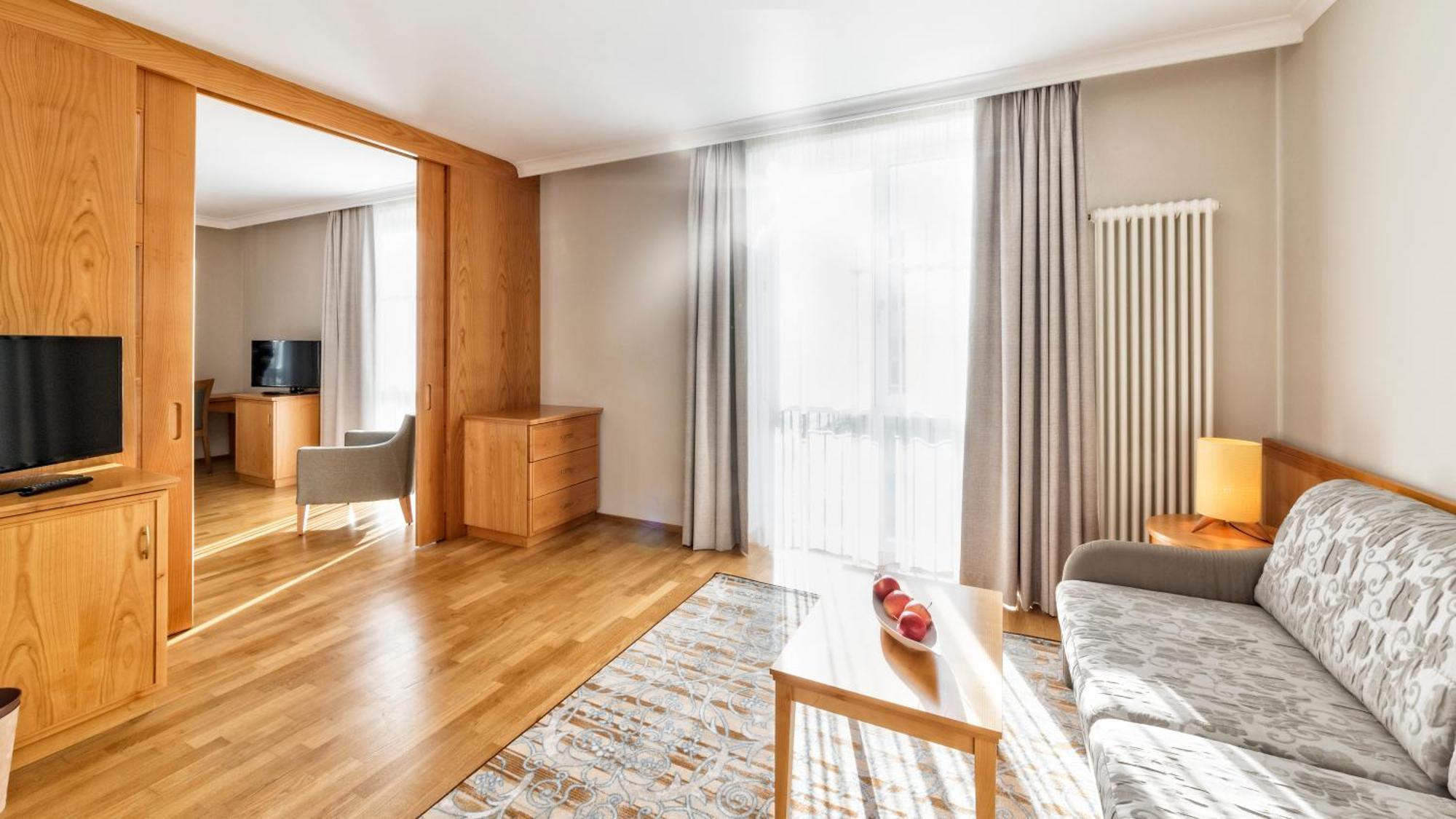 Hotel Post Alpine Cityflair Μπρούνικο Εξωτερικό φωτογραφία